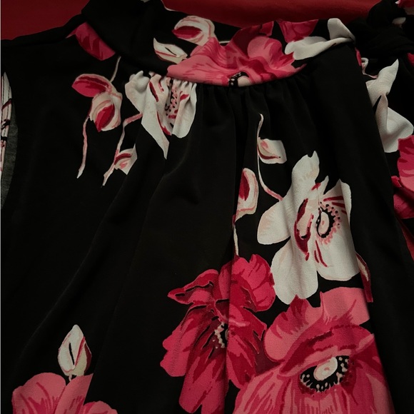 Top - Picture 5 of 7